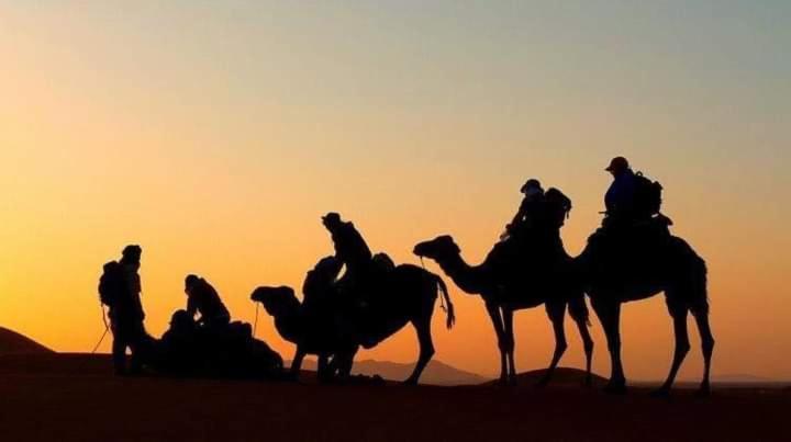 Pueblo Touareg - Private Tents Merzouga Eksteriør billede